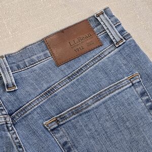 L.L. Bean Blue Denim Men's Straight Jeans Regular Fit 5-Pocket 33x34 old money